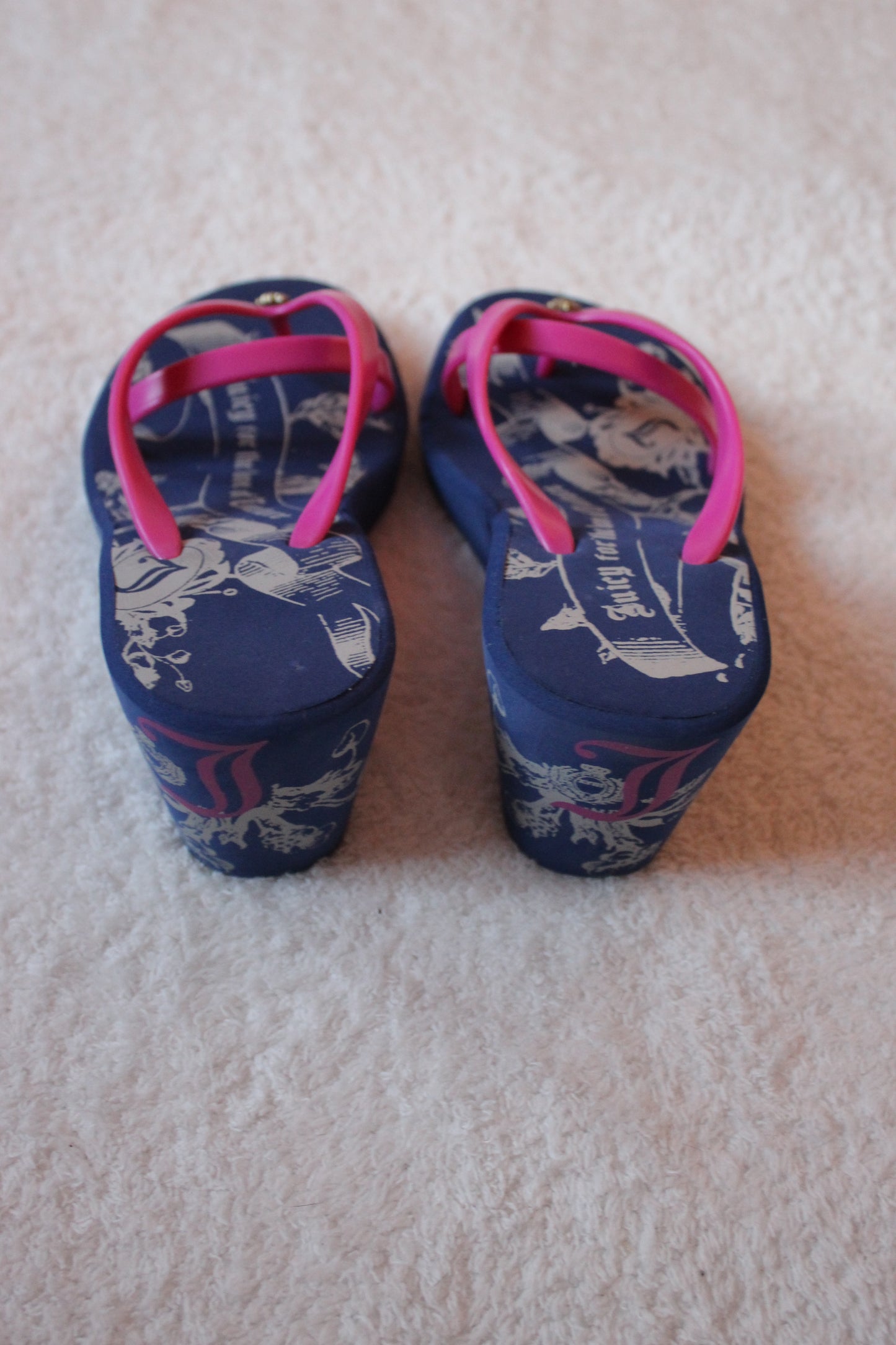 Juicy Couture Flip Flop Wedges
